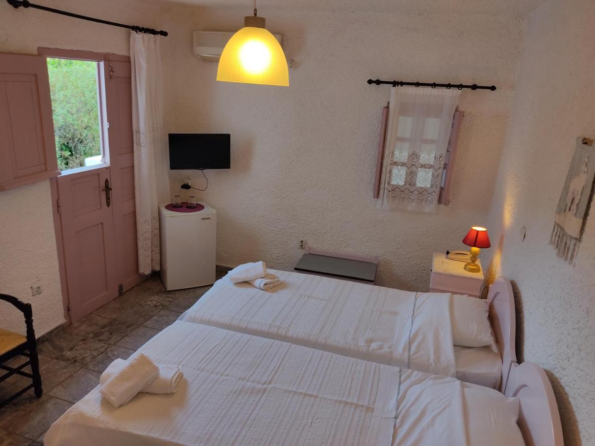 Porto Sikinos Hotel Alopronia 外观 照片