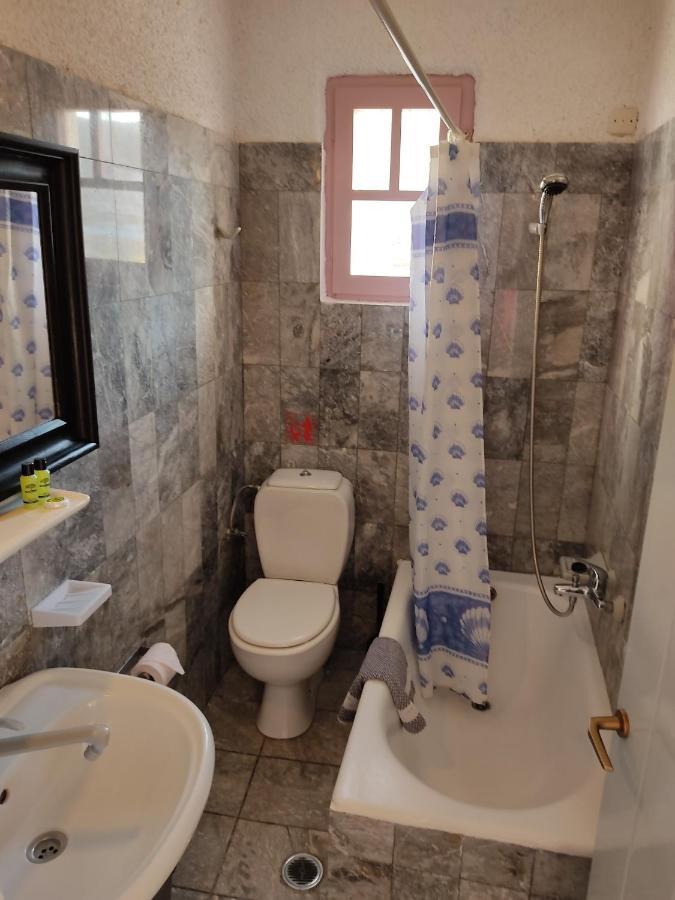 Porto Sikinos Hotel Alopronia 外观 照片
